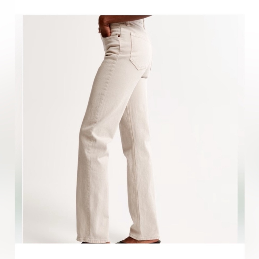 Abercrombie 90s Ultra high rise Cream High-Waisted Jeans